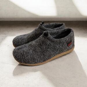 Giesswein Charcoal Wool Slippers